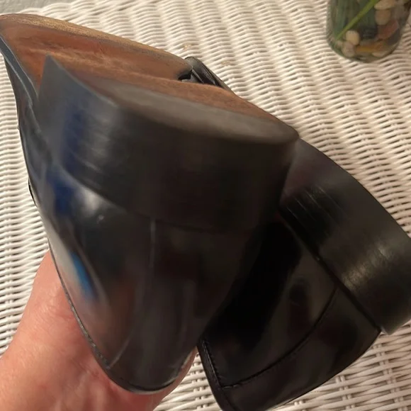 LIKE NEW mens JOHNSTON & MURPHY Black leather shoes. 8M. Worn once. EXCELLENT - Picture 8 of 9